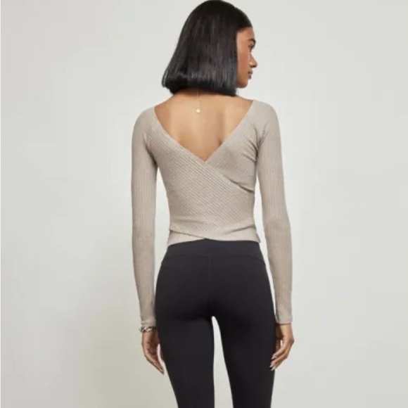 NWT CARBON38
Long Sleeve Wrap Ribbed Top - Beige - XS - Picture 2 of 10